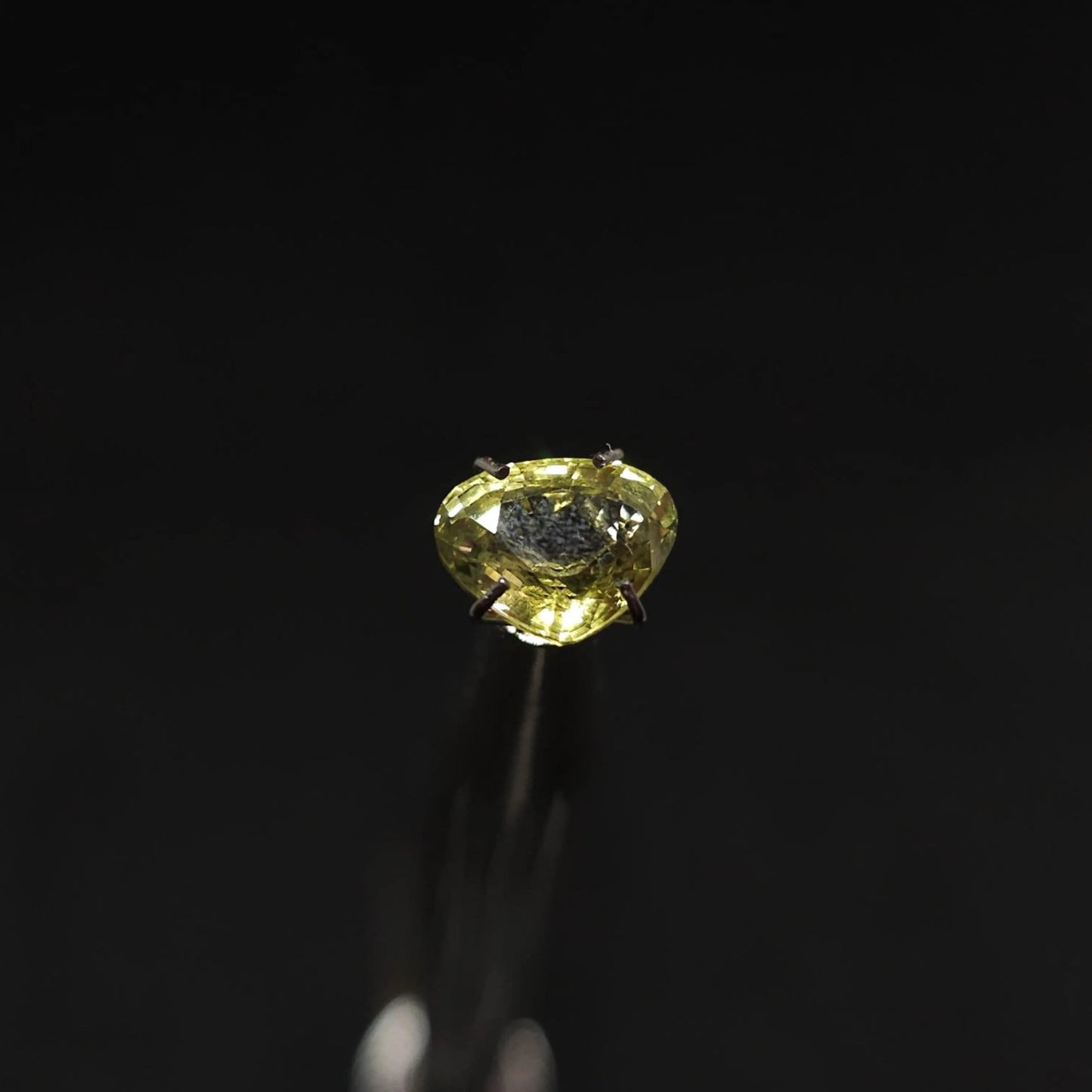 Saphir jaune Eclat d'or