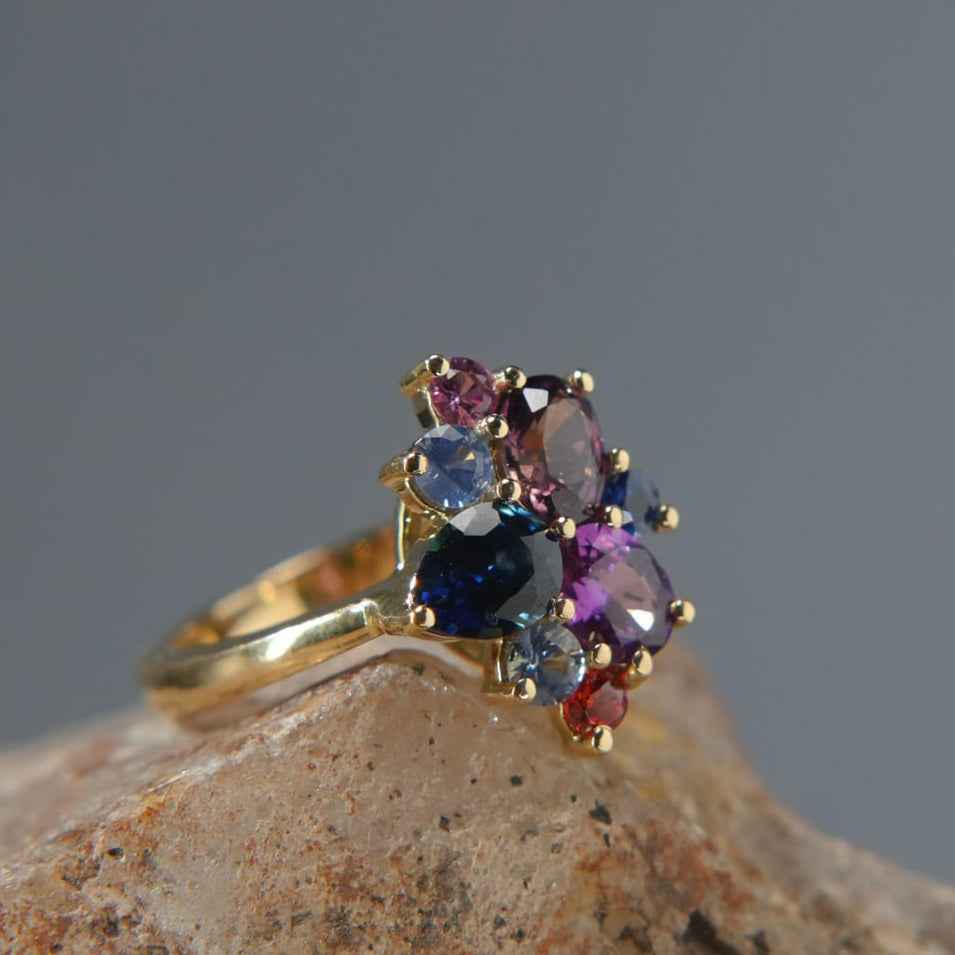 18K gold ring with multicolored sapphires, luxury jewelry on stone, Eclat d'or