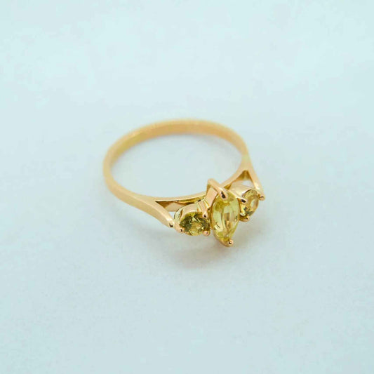 18k gold ring with three yellow sapphires, fine jewelry from Eclat d'or