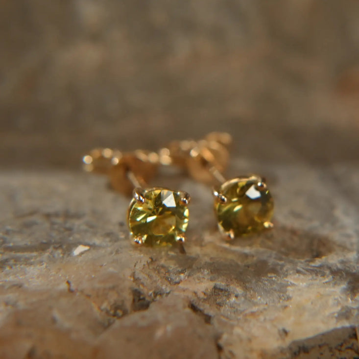 Boucle d’oreilles en Or 18K – Saphirs jaunes éclatants