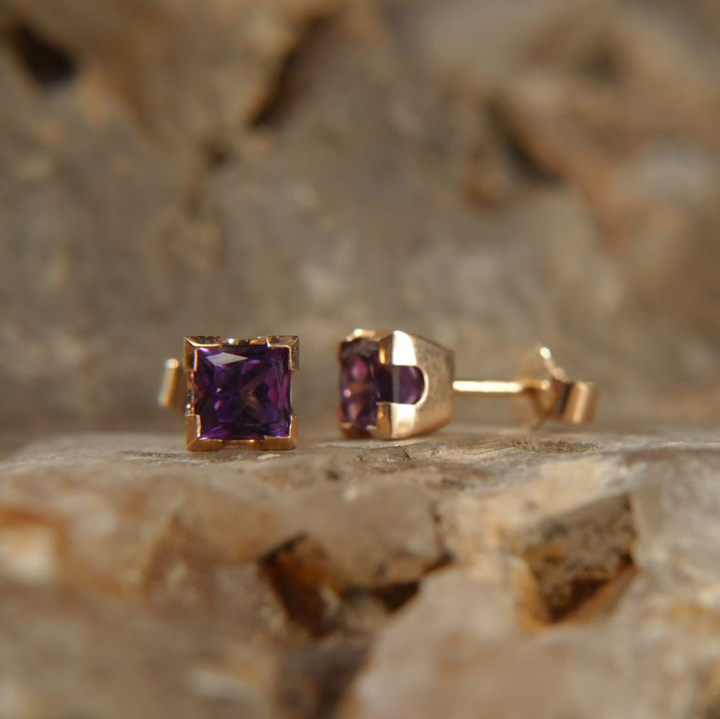 18K Gold Earrings – Amethyst