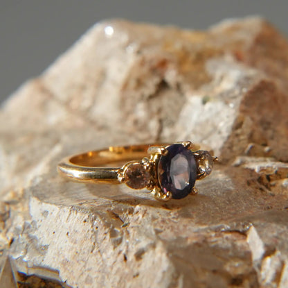 Bague en or 18K – Élégance du Saphir bleu