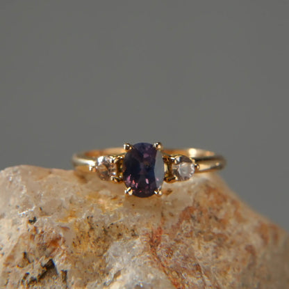 Bague en or 18K – Élégance du Saphir bleu