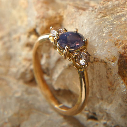 Bague en or 18K – Saphirs multicolores, harmonie éclatante