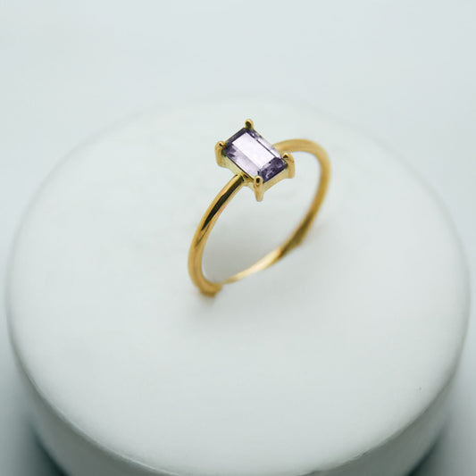 Bague en or 18K – Saphir change de couleur
