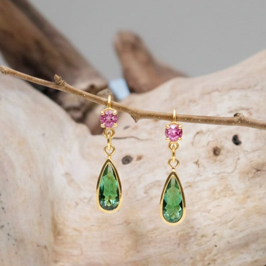 Une belle boucle d’oreille en or avec Saphir et Tourmaline Eclat d'or