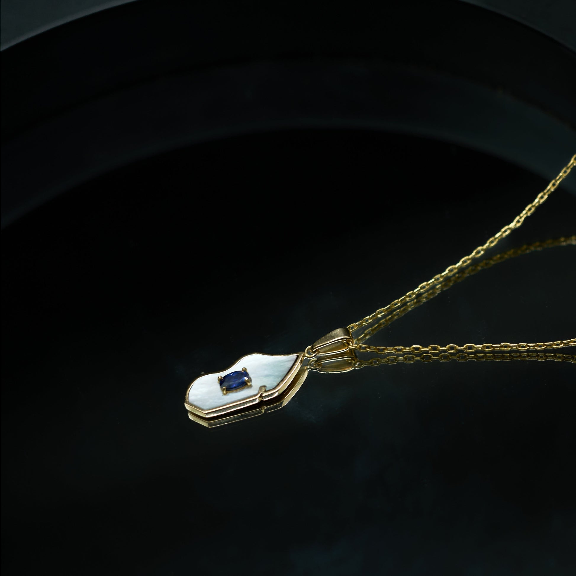 Collier en or avec Pendentif Madagascar Eclat d'or